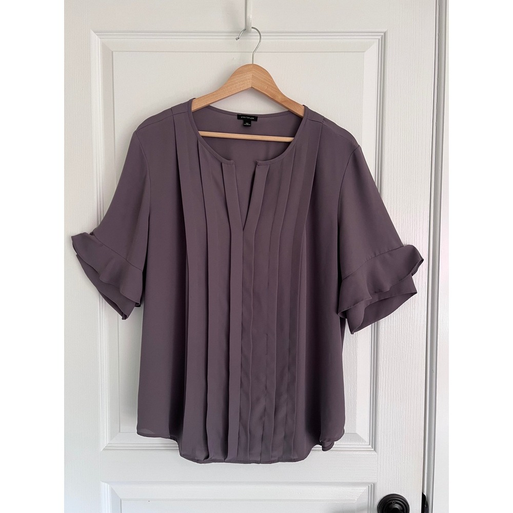 Ann Taylor Lavender Purple Pleated Short-Sleeve Blouse